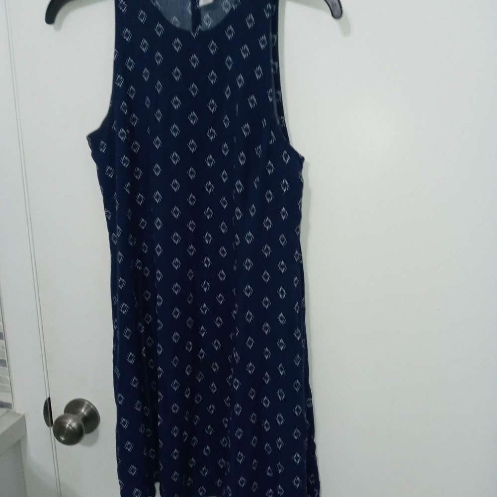 Old Navy Sleeveless Navy Blue and White Diamond Pattern Summer Dress